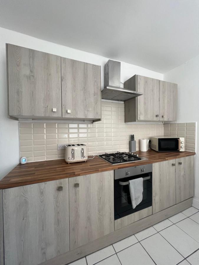 فيلا Large 3 Bed - 10 Mins To Centre ليفربول المظهر الخارجي الصورة